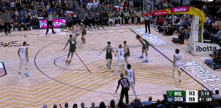 白热化！大洛封盖约基奇 罗林斯追身三分帮助雄鹿追到只差3分